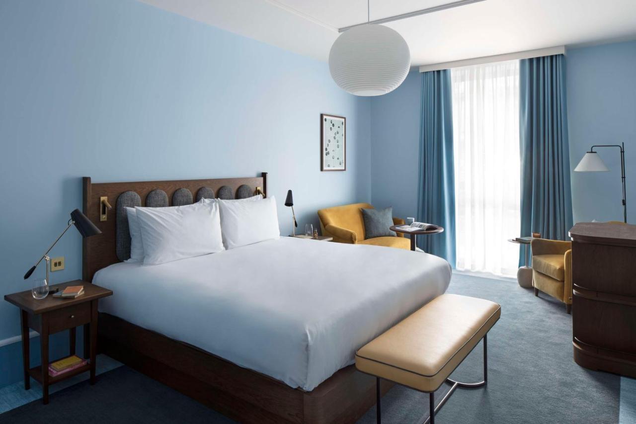 Deluxe King Room with Courtyard View,1557131416:JPEG